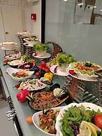 Golden Season Hotel - AR Rass