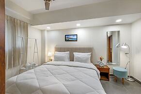 The Onyx by Parfait Street