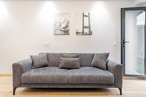 Chido Residence