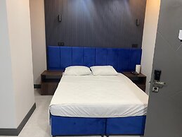 Trio Palace