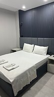 Trio Palace