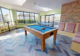 Opal Court