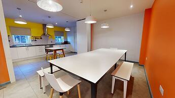 Opal Court