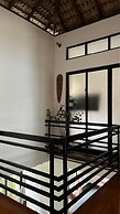 MANAYA Bed & Breakfast