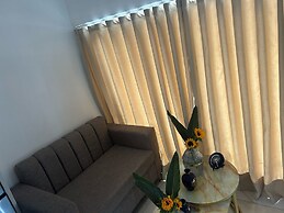 Hotel tropic pop