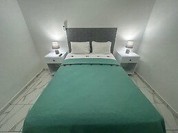 Hotel tropic pop