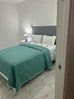Hotel tropic pop