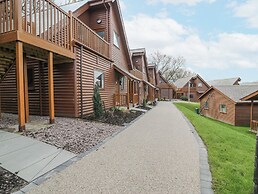 Luxury Lodge 46