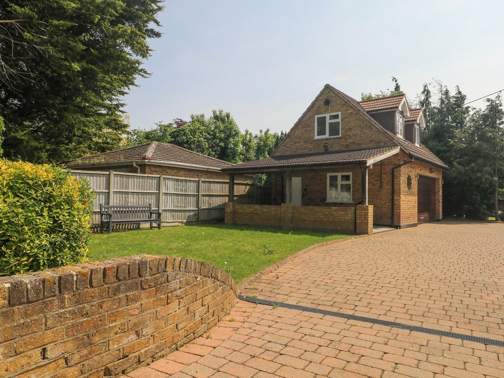 Thames Retreat