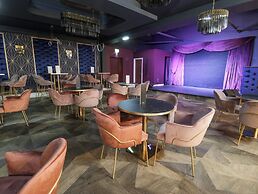 Luxury Lodge 53
