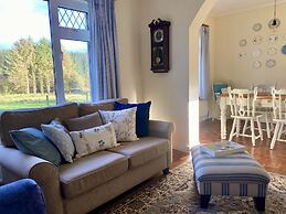 Betty's Farm Cottage