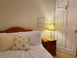 Betty's Farm Cottage
