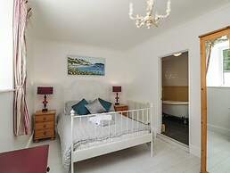 The Coach House Apartment