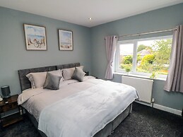 Corner Cottage
