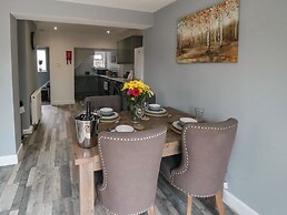 Corner Cottage