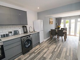 Corner Cottage