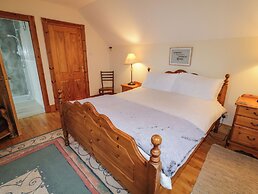 Tudor Lodge