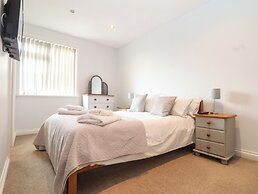 Flat 2 Niles Place