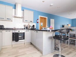 Flat 2 Niles Place
