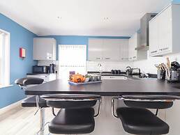 Flat 2 Niles Place