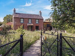 Oak Cottage