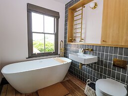Oak Cottage