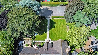 Tudor Grange
