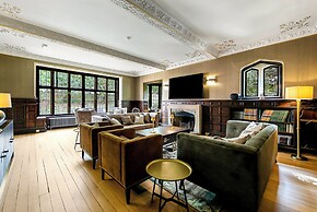 Tudor Grange