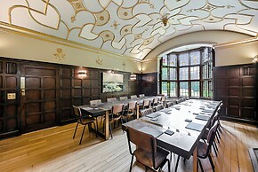 Tudor Grange