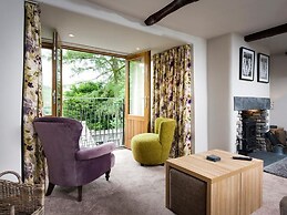 The Cosy Peacock