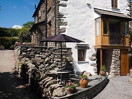 The Cosy Peacock