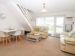 19 Waterside Park