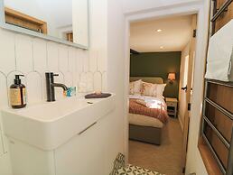 Broadway Cottage