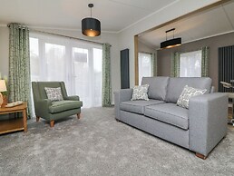 18 Manleigh Park