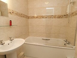 Bethan Apartment