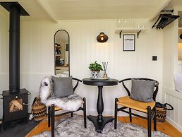 Ling Farm Retreat