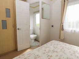 Tir Glyn Caravan