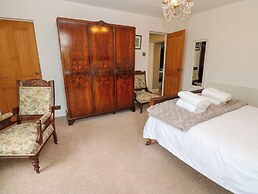 Thistlewood House