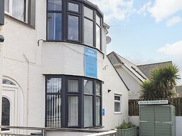 Flat 1 Niles Place
