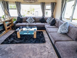 25 Kingfisher Court