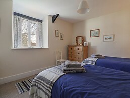 4 Lymbrook Cottages