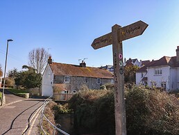 4 Lymbrook Cottages