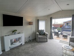 Long Acres Lodge
