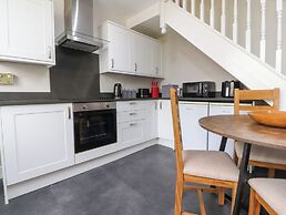3 Cowper Place