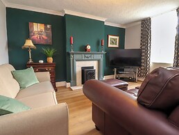 3 Cowper Place