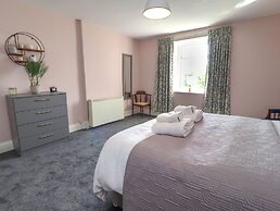 3 Cowper Place