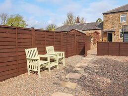 3 Cowper Place