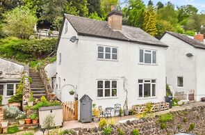 Holly Cottage