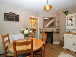 Holly Cottage
