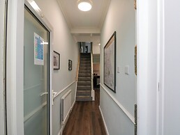 Holyrood Lodge